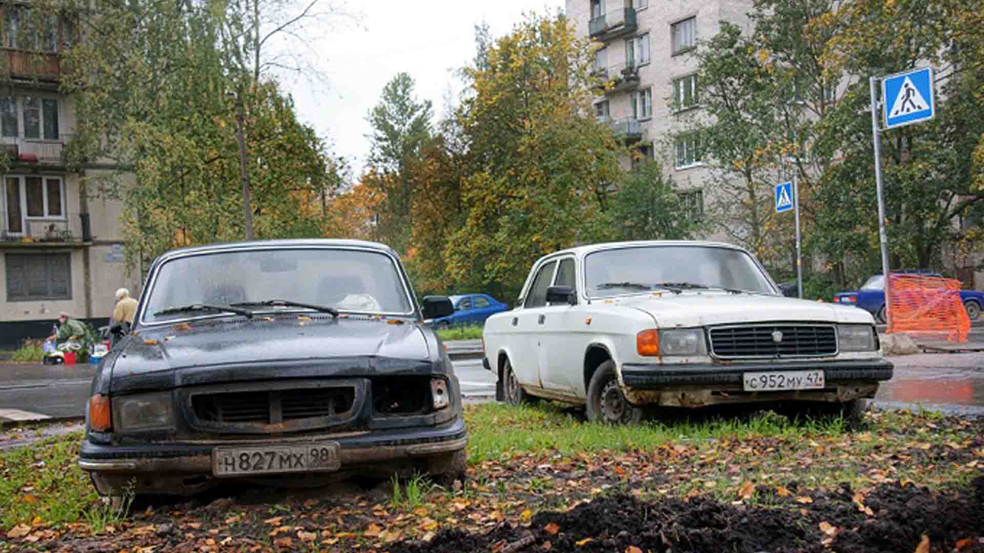 Эвакуация брошенных автомобилей со двора